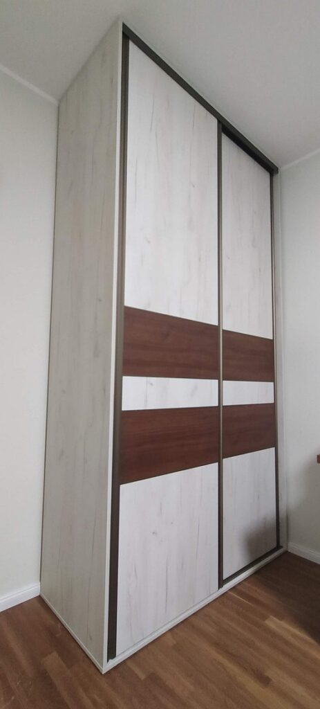 premium-28-klizni-plakar