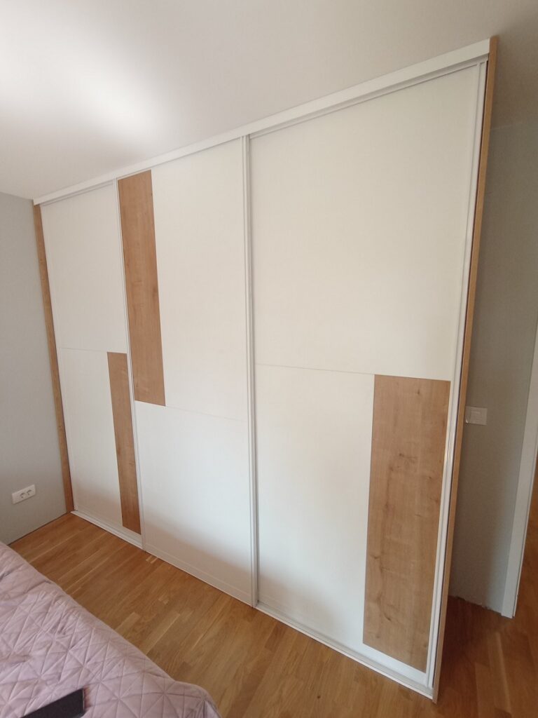 premium-29-klizni-plakar