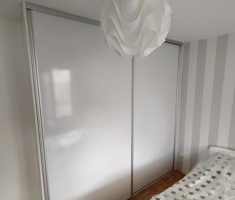 standard-18-klizni-plakar